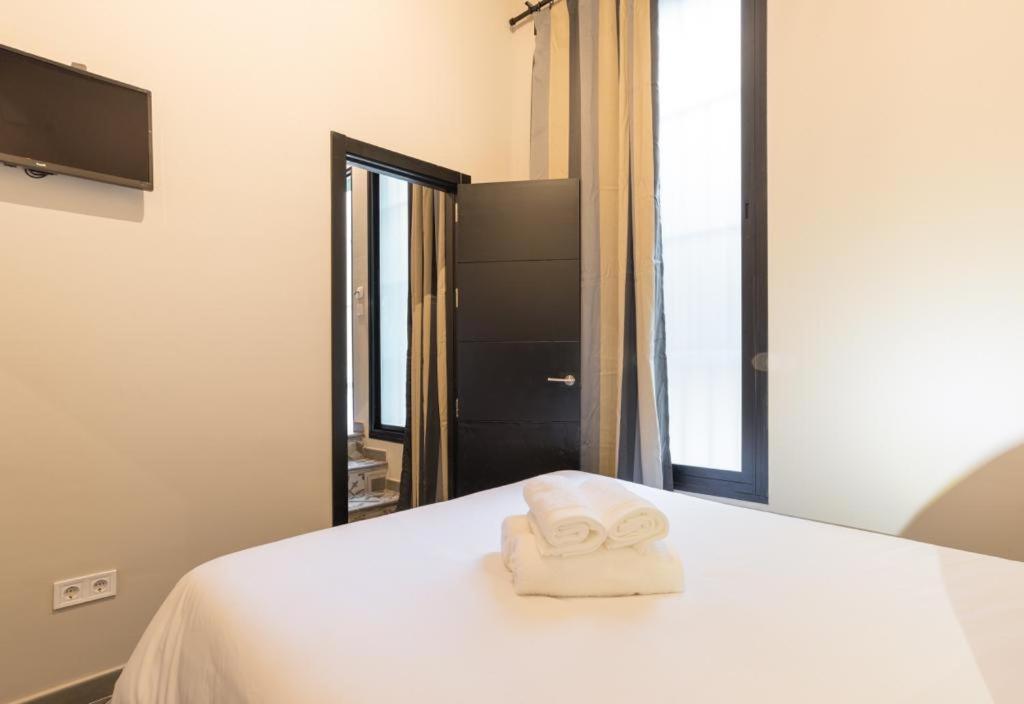 Apartament Historical Center Ollerias Malaga Zewnętrze zdjęcie